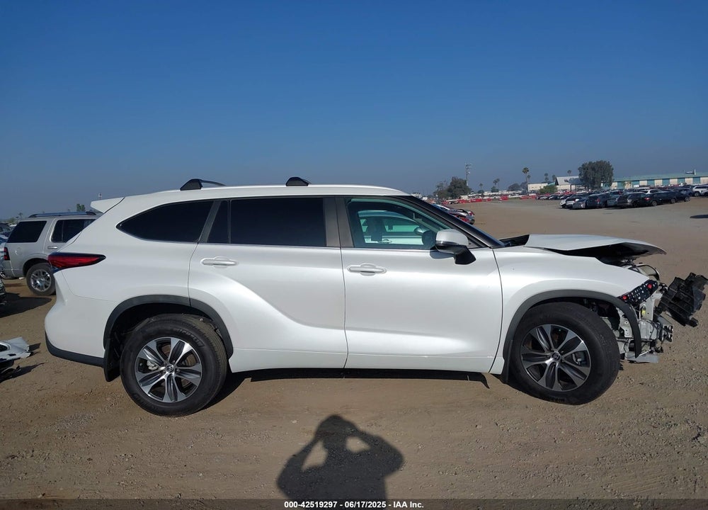 2023 TOYOTA HIGHLANDER VIN: 5TDKDRAH7PS519611