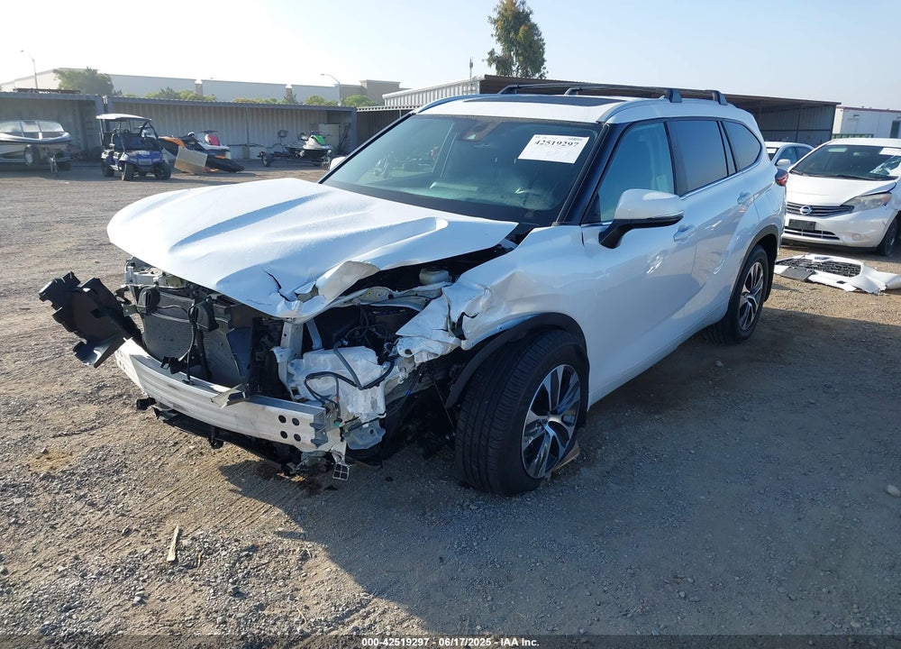 2023 TOYOTA HIGHLANDER VIN: 5TDKDRAH7PS519611