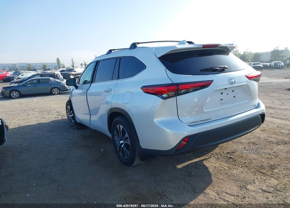 2023 TOYOTA HIGHLANDER VIN: 5TDKDRAH7PS519611