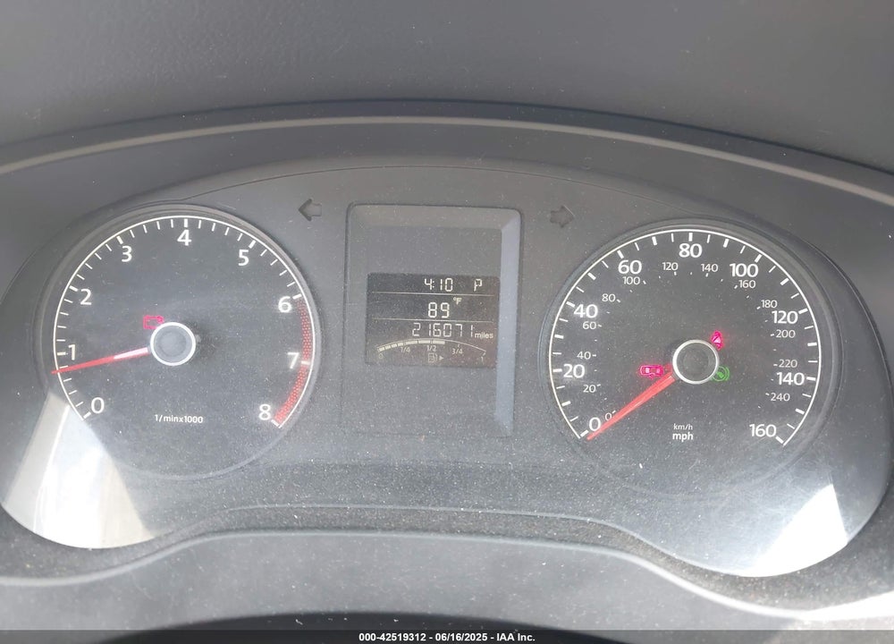 2011 VOLKSWAGEN JETTA VIN: 3VWDZ7AJ2BM327620