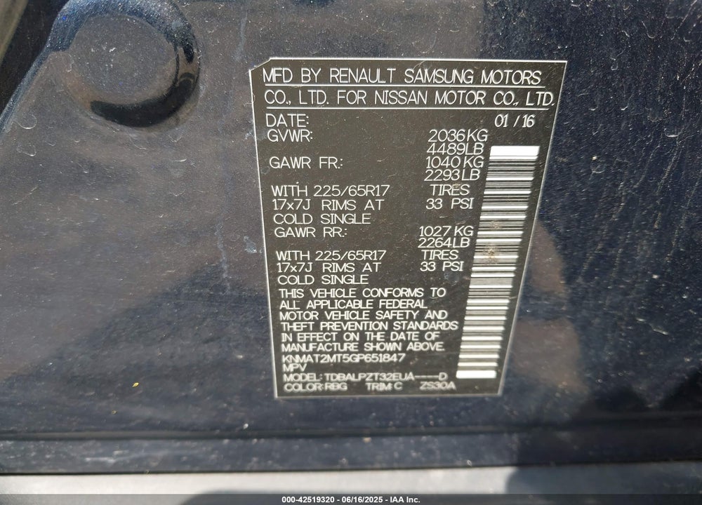 2016 NISSAN ROGUE S VIN: KNMAT2MT5GP651847