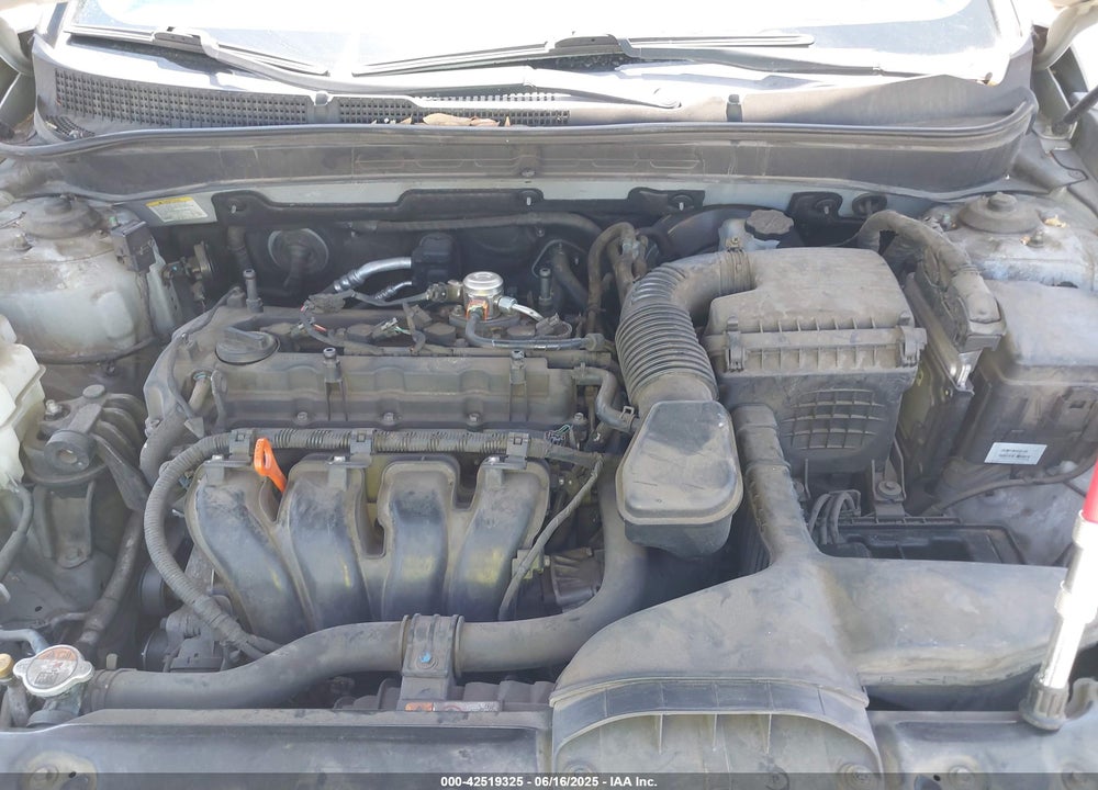 2013 HYUNDAI SONATA GLS VIN: 5NPEB4AC4DH570818