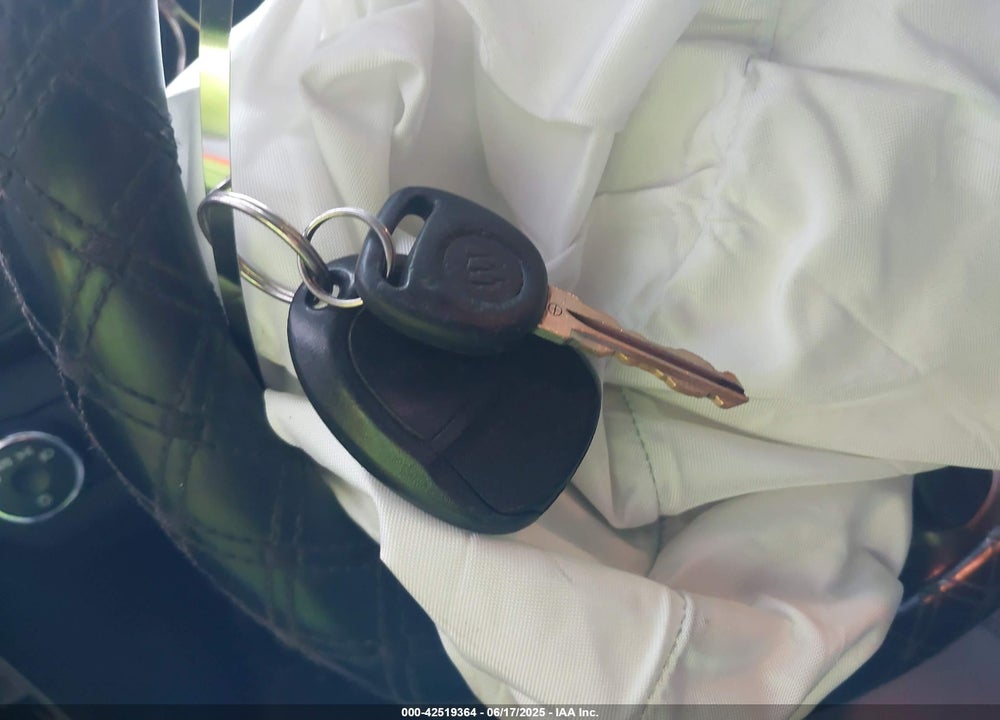 2016 BUICK ENCLAVE VIN: 5GAKRBKDXGJ195136