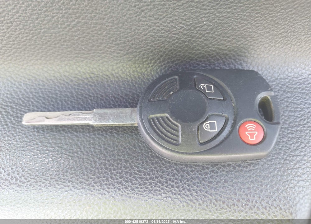 2015 FORD ESCAPE VIN: 1FMCU0F7XFUA82189