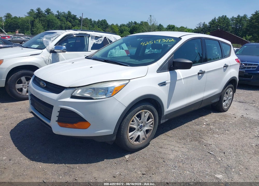 2015 FORD ESCAPE VIN: 1FMCU0F7XFUA82189