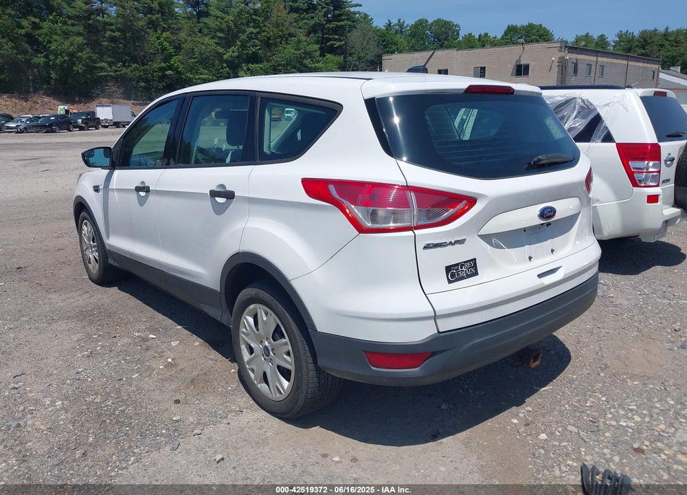 2015 FORD ESCAPE VIN: 1FMCU0F7XFUA82189
