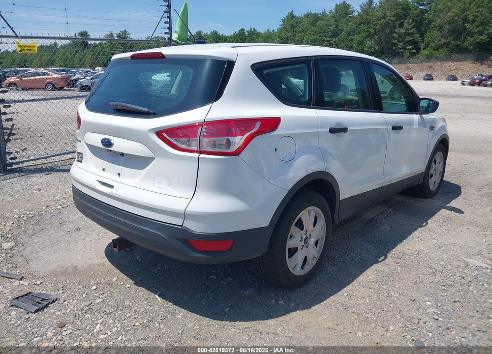 2015 FORD ESCAPE VIN: 1FMCU0F7XFUA82189