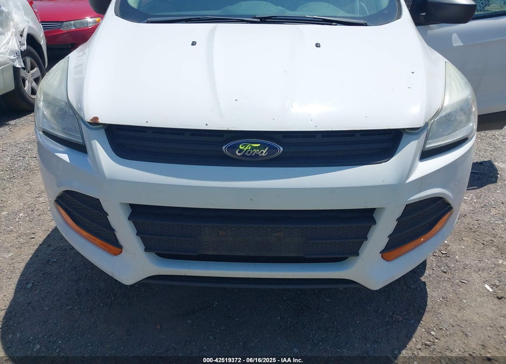 2015 FORD ESCAPE VIN: 1FMCU0F7XFUA82189