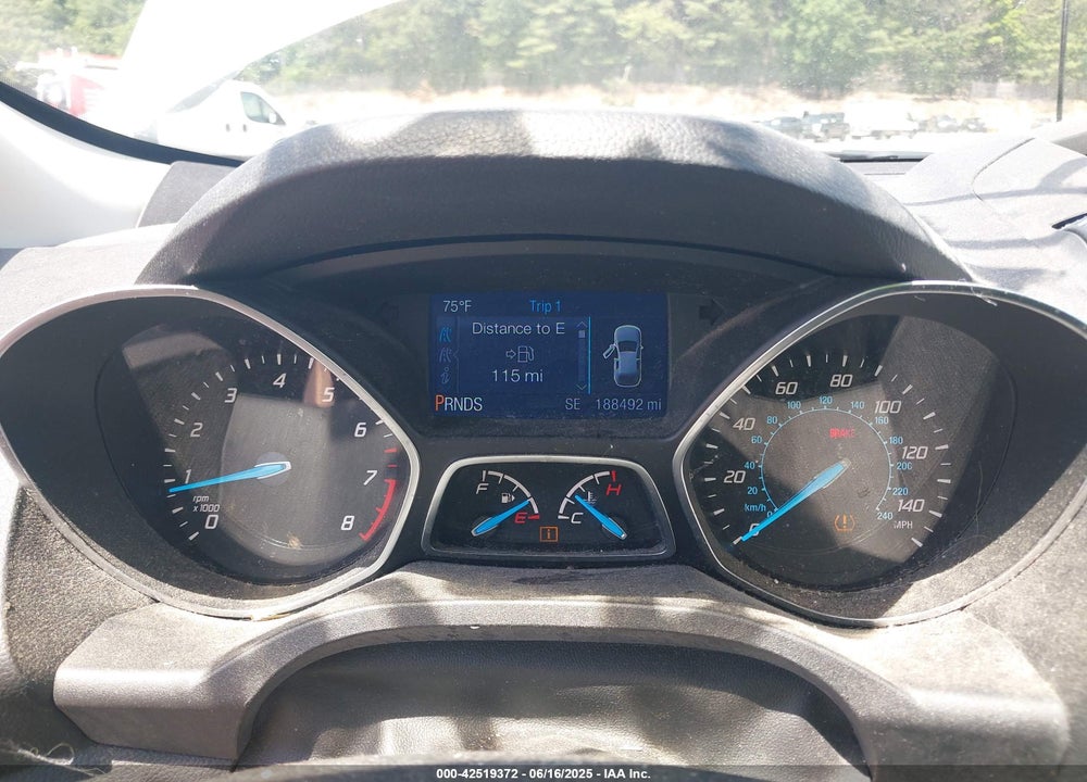 2015 FORD ESCAPE VIN: 1FMCU0F7XFUA82189