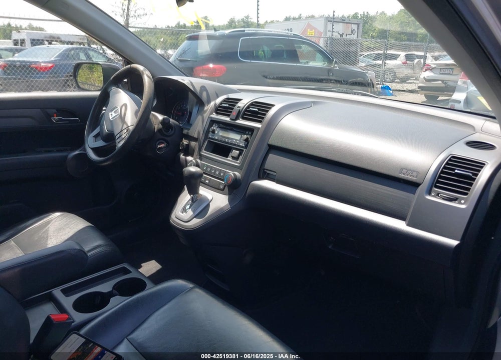 2008 HONDA CR-V LX VIN: JHLRE38328C022992
