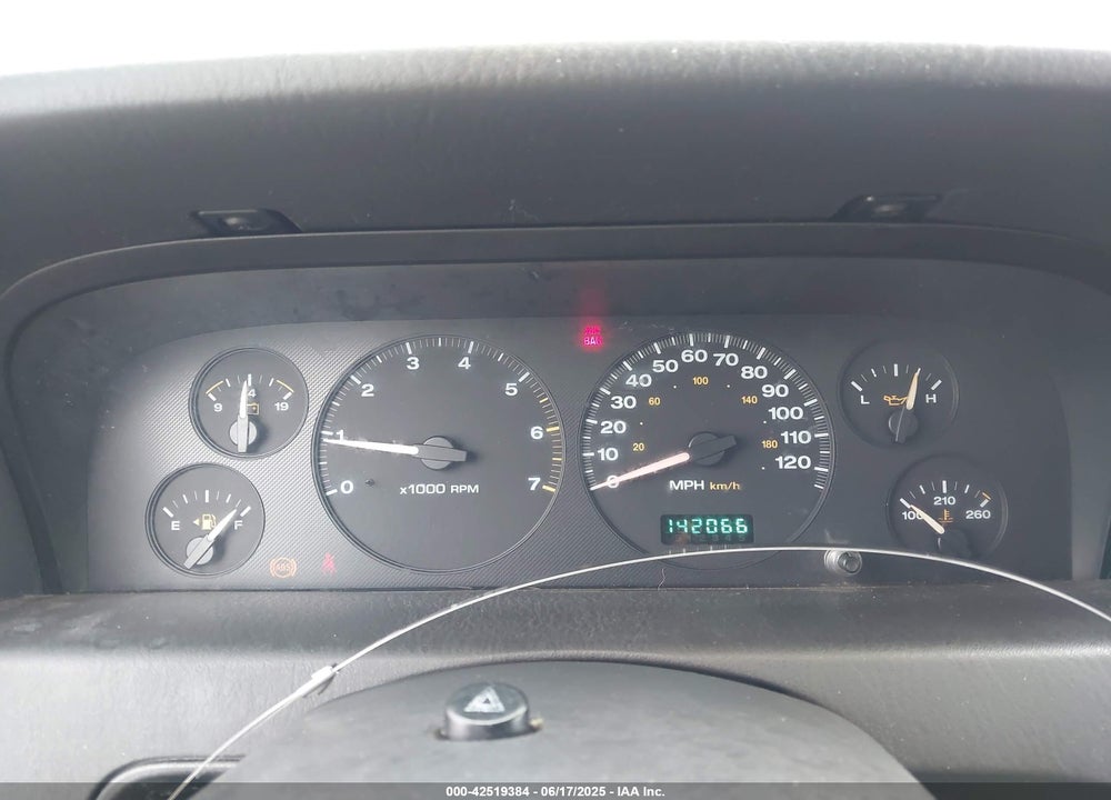 2002 JEEP GRAND CHEROKEE SPORT VIN: 1J4GW38N62C190851
