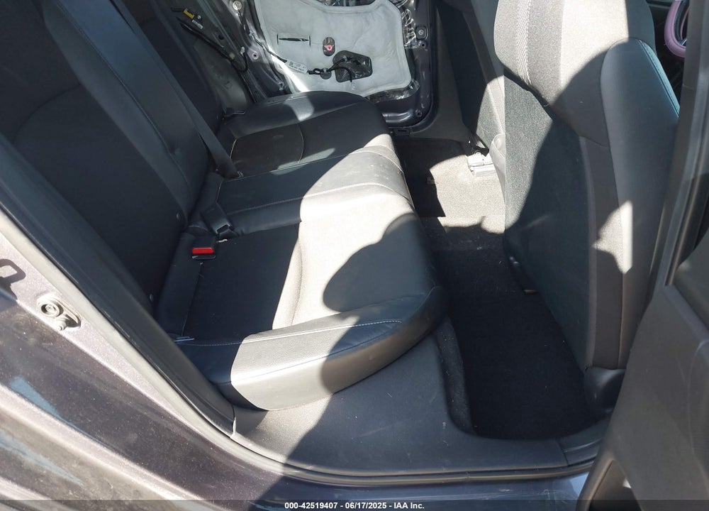 2019 HONDA CIVIC VIN: 19XFC2F84KE046127