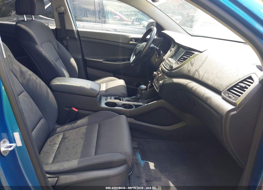 2018 HYUNDAI TUCSON VALUE VIN: KM8J3CA22JU641444