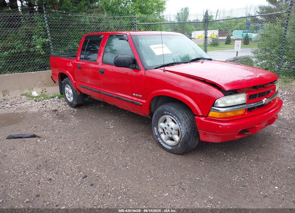 2004 CHEVROLET S-10 LS VIN: 1GCDT13X24K113126