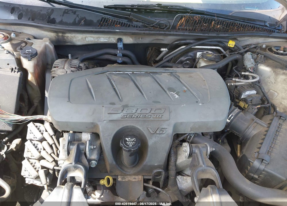 2008 BUICK LACROSSE CXL VIN: 2G4WD582X81184960