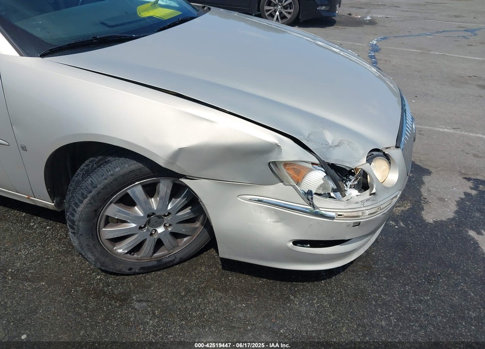 2008 BUICK LACROSSE CXL VIN: 2G4WD582X81184960
