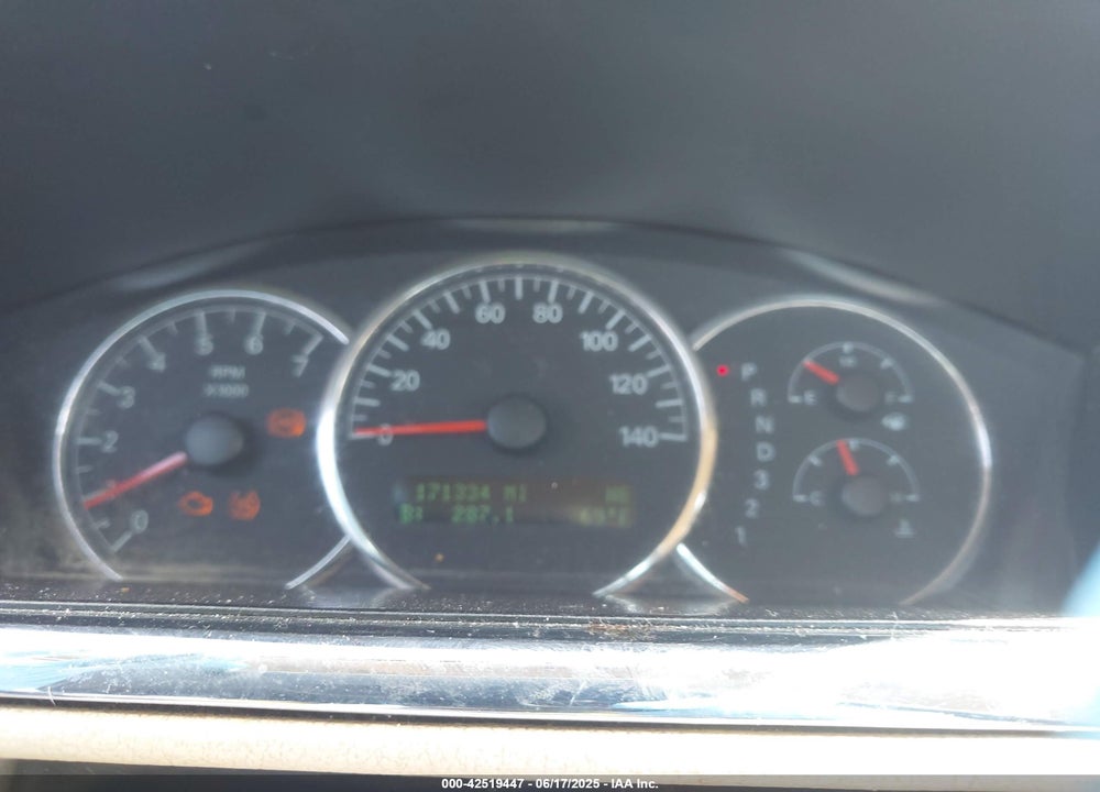 2008 BUICK LACROSSE CXL VIN: 2G4WD582X81184960
