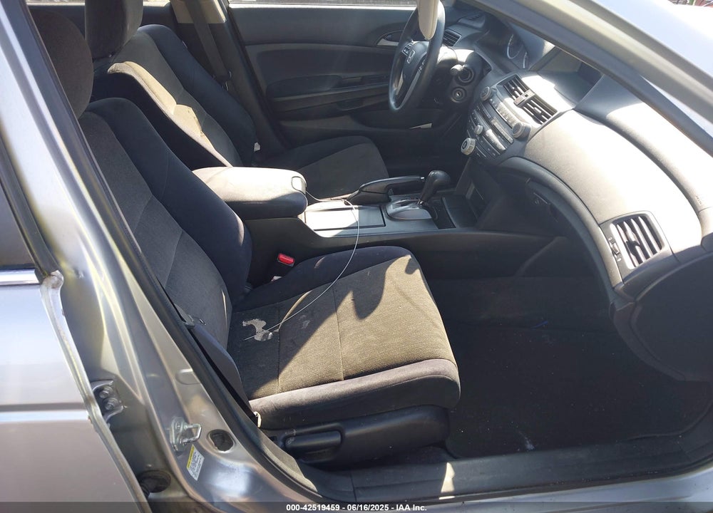 2009 HONDA ACCORD 2.4 LX VIN: 1HGCP26399A185180
