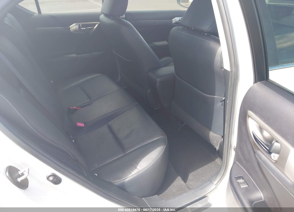 2015 LEXUS CT 200H VIN: JTHKD5BH0F2221381