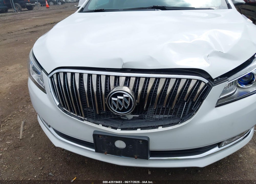 2014 BUICK LACROSSE VIN: 1G4GB5G33EF287680