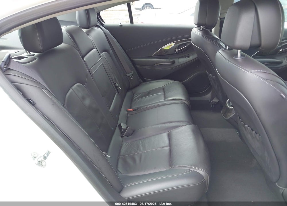 2014 BUICK LACROSSE VIN: 1G4GB5G33EF287680