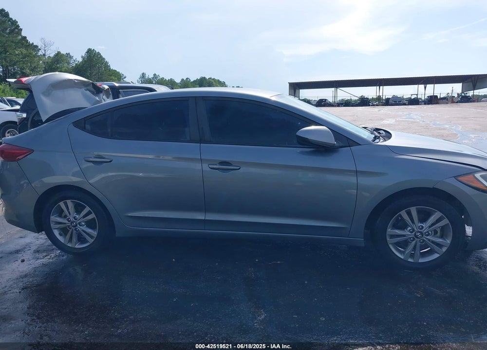 2018 HYUNDAI ELANTRA VIN: KMHD84LF3JU609719
