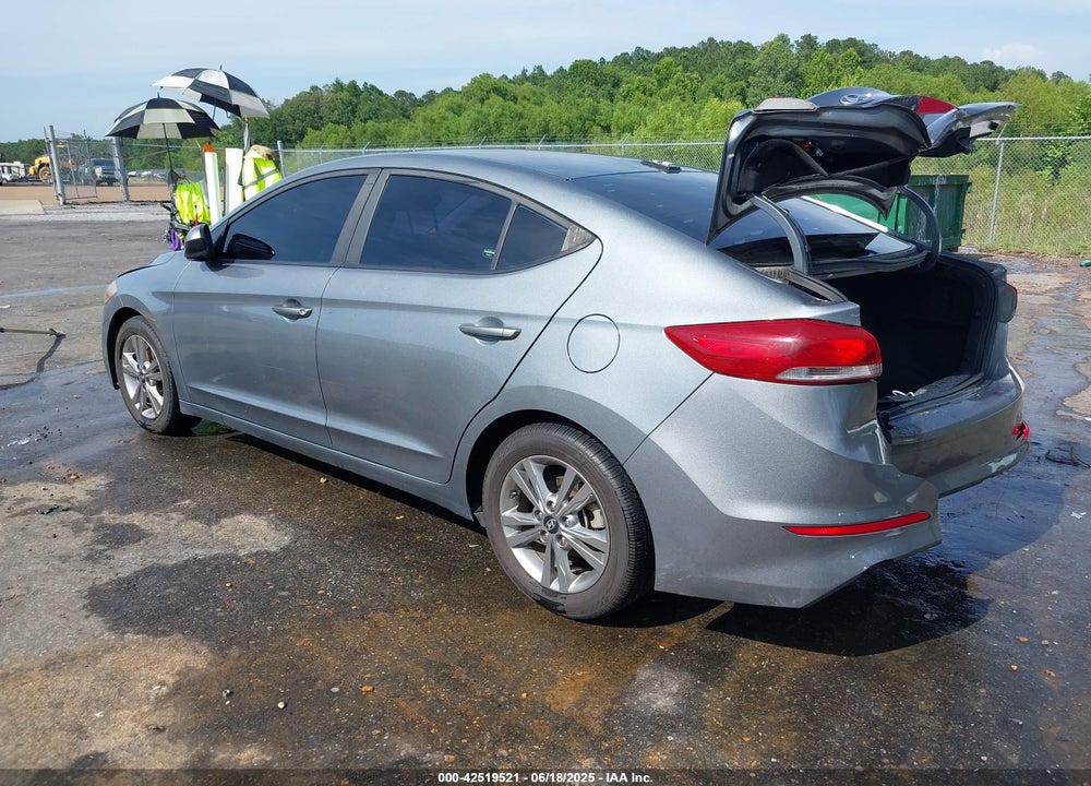 2018 HYUNDAI ELANTRA VIN: KMHD84LF3JU609719