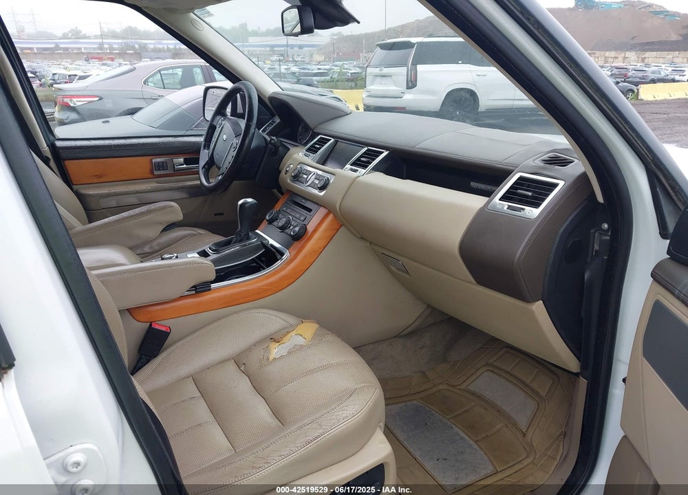 2011 LAND ROVER RANGE ROVER SPORT VIN: SALSK2D40BA264515