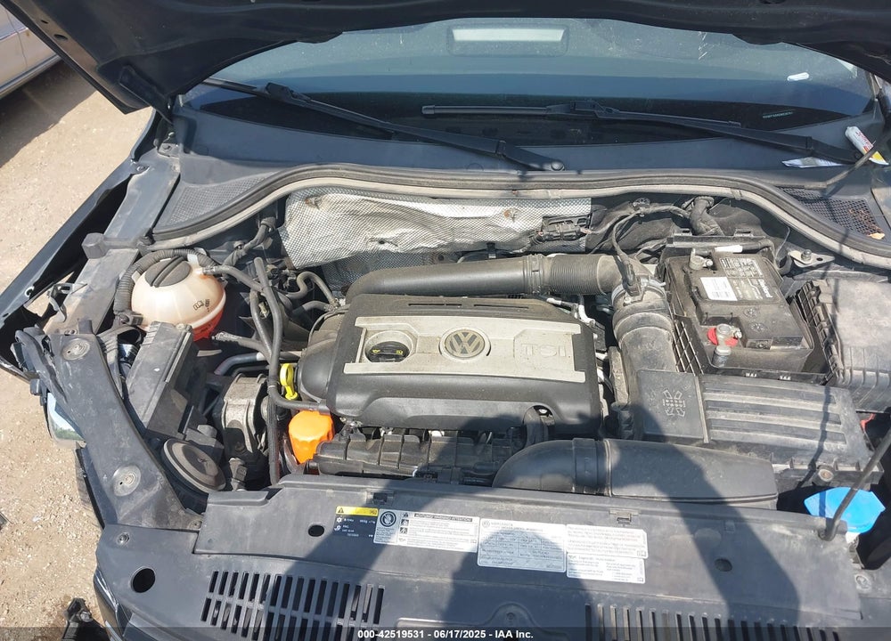 2016 VOLKSWAGEN TIGUAN SE VIN: WVGBV7AX8GW526751