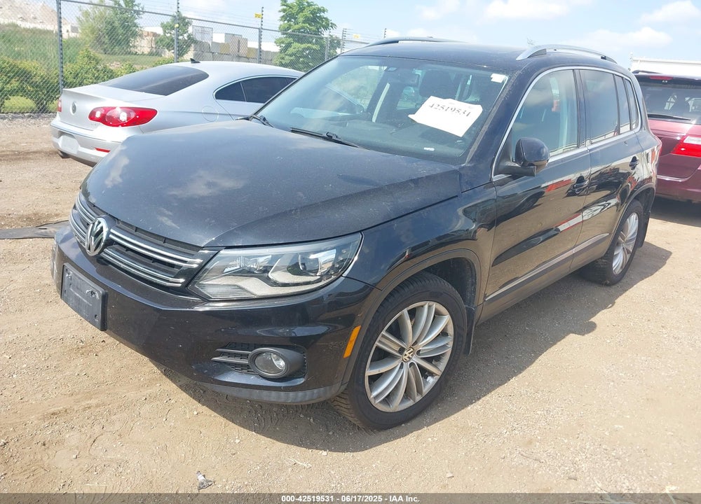 2016 VOLKSWAGEN TIGUAN SE VIN: WVGBV7AX8GW526751
