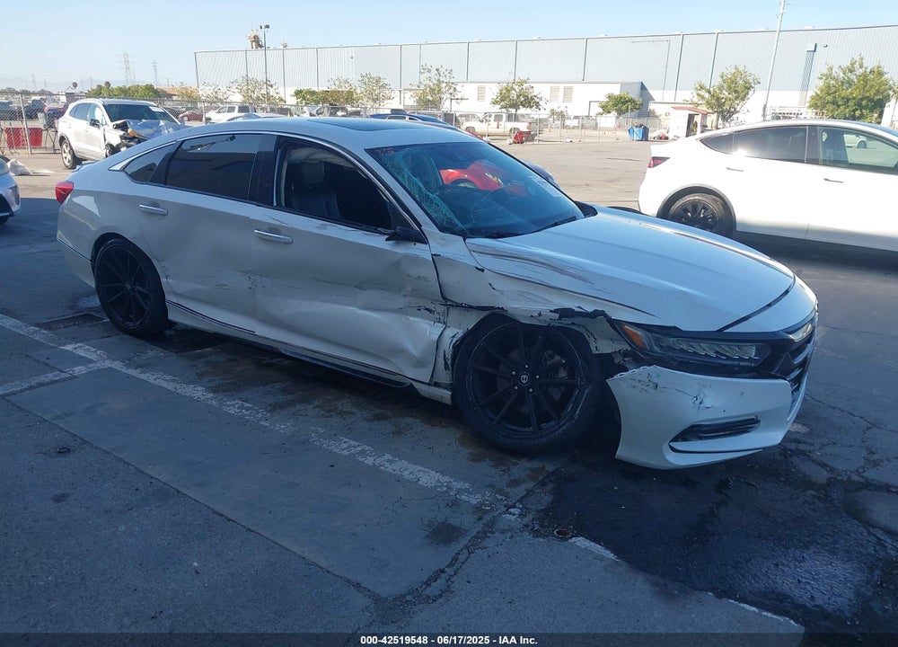 2018 HONDA ACCORD TOURING 2.0T VIN: 1HGCV2F90JA024201