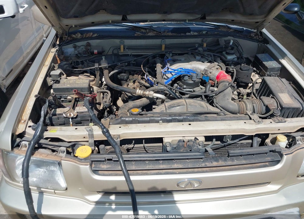 1999 INFINITI QX4 LUXURY VIN: JNRAR05Y3XW048978