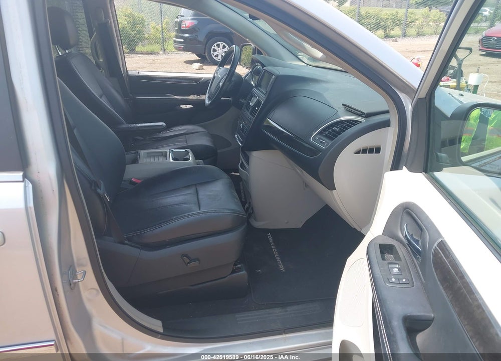 2012 CHRYSLER TOWN & COUNTRY TOURING VIN: 2C4RC1BG7CR194728
