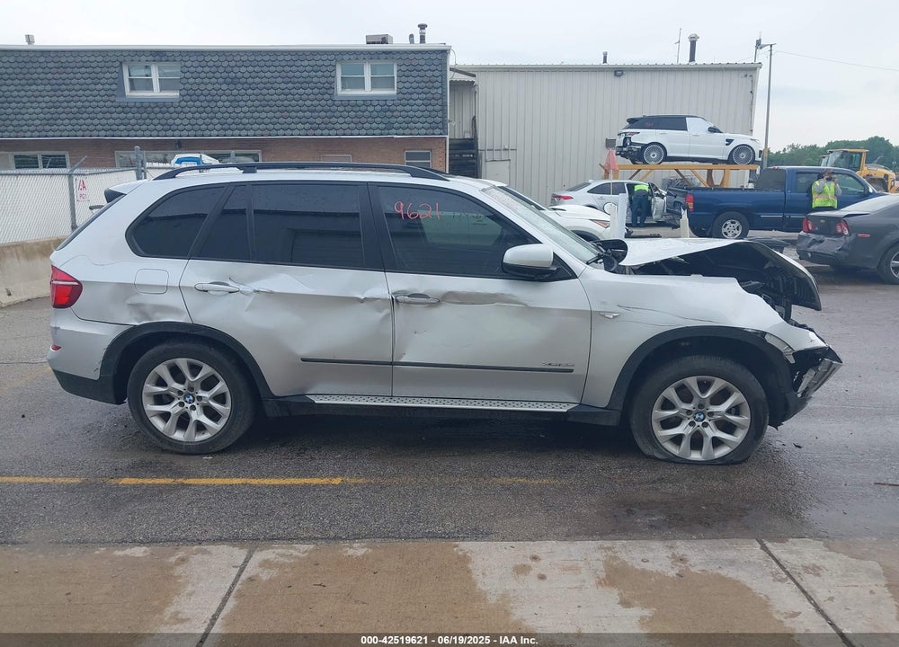2011 BMW X5 VIN: 5UXZV4C55BL400935