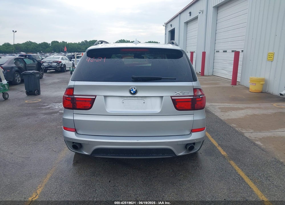 2011 BMW X5 VIN: 5UXZV4C55BL400935