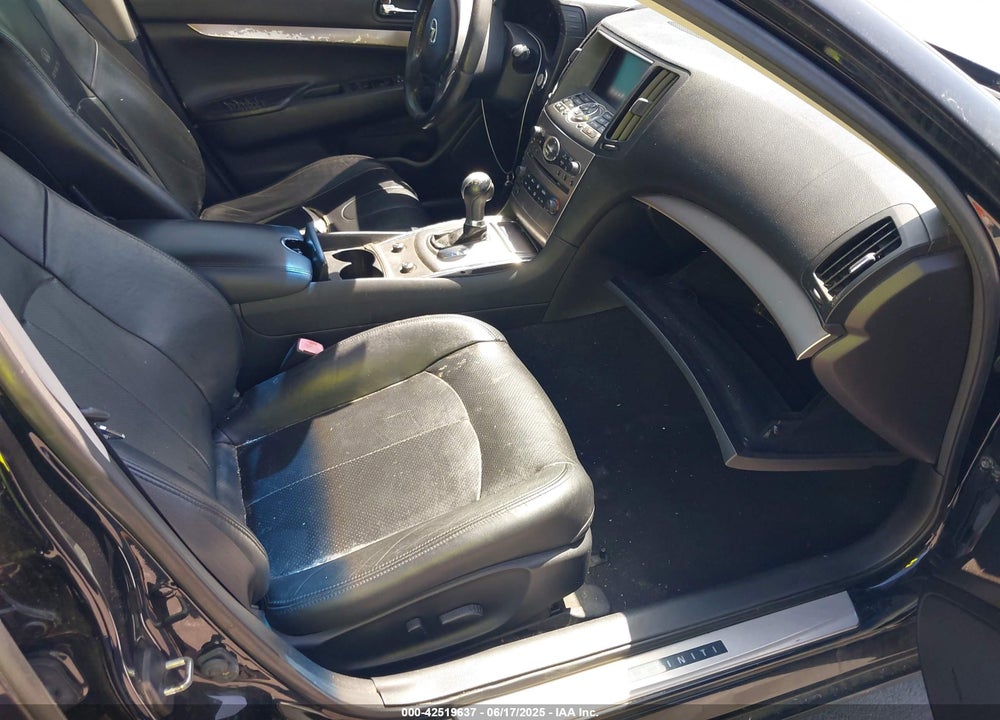 2011 INFINITI G37 VIN: JN1CV6APXBM304366