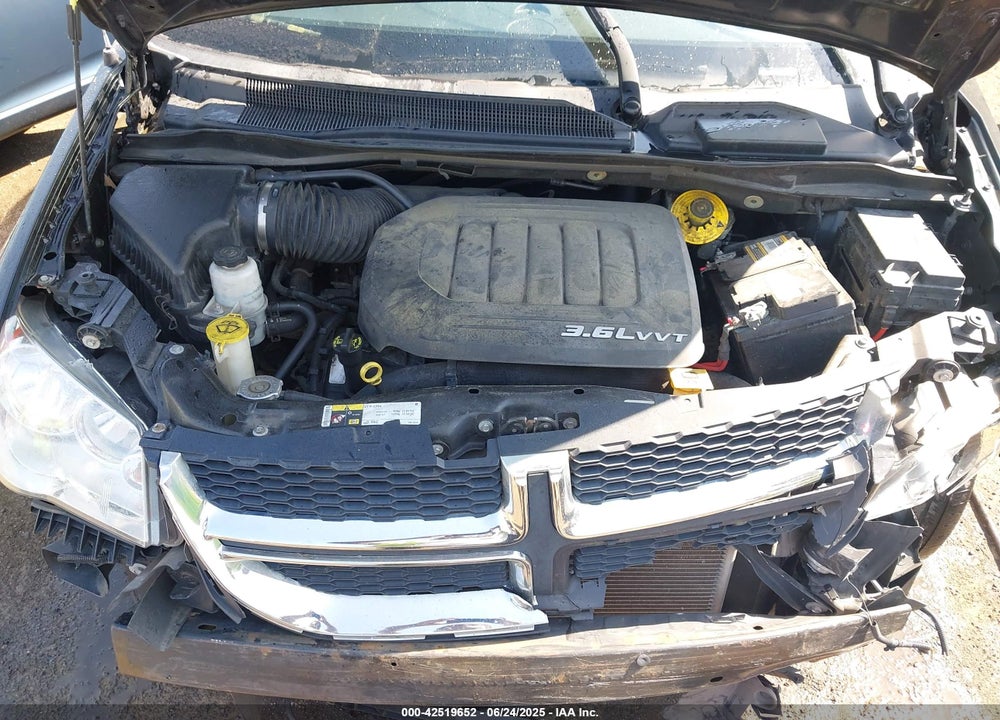 2017 DODGE GRAND CARAVAN VIN: 2C4RDGCG9HR852121