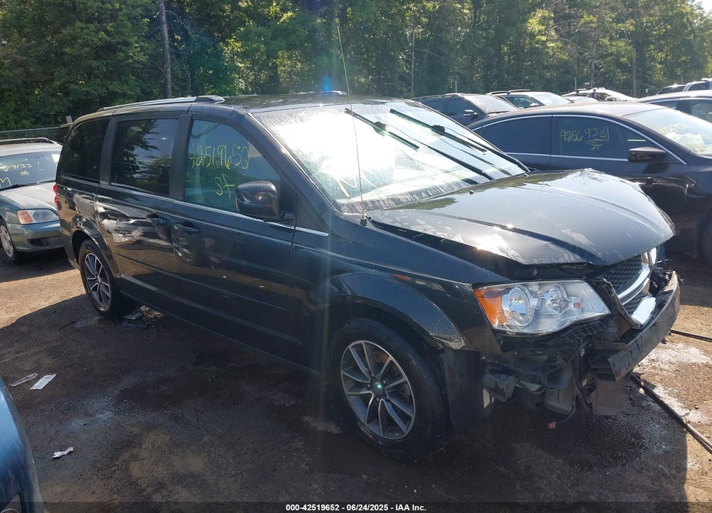 2017 DODGE GRAND CARAVAN VIN: 2C4RDGCG9HR852121