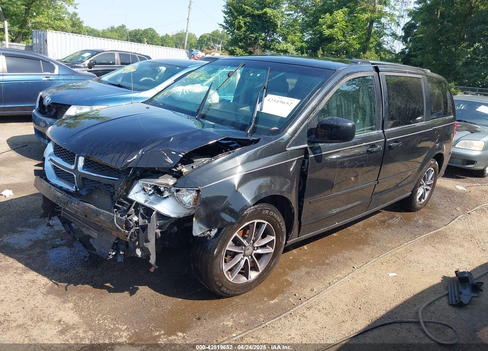 2017 DODGE GRAND CARAVAN VIN: 2C4RDGCG9HR852121