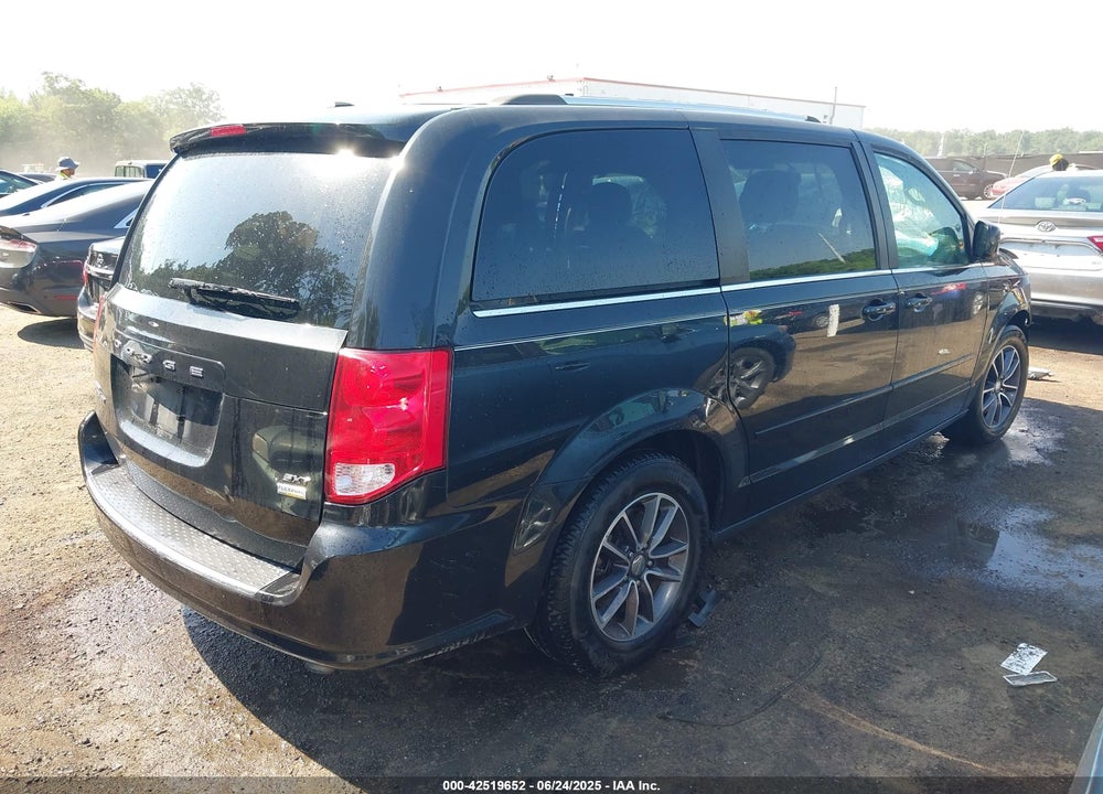 2017 DODGE GRAND CARAVAN VIN: 2C4RDGCG9HR852121