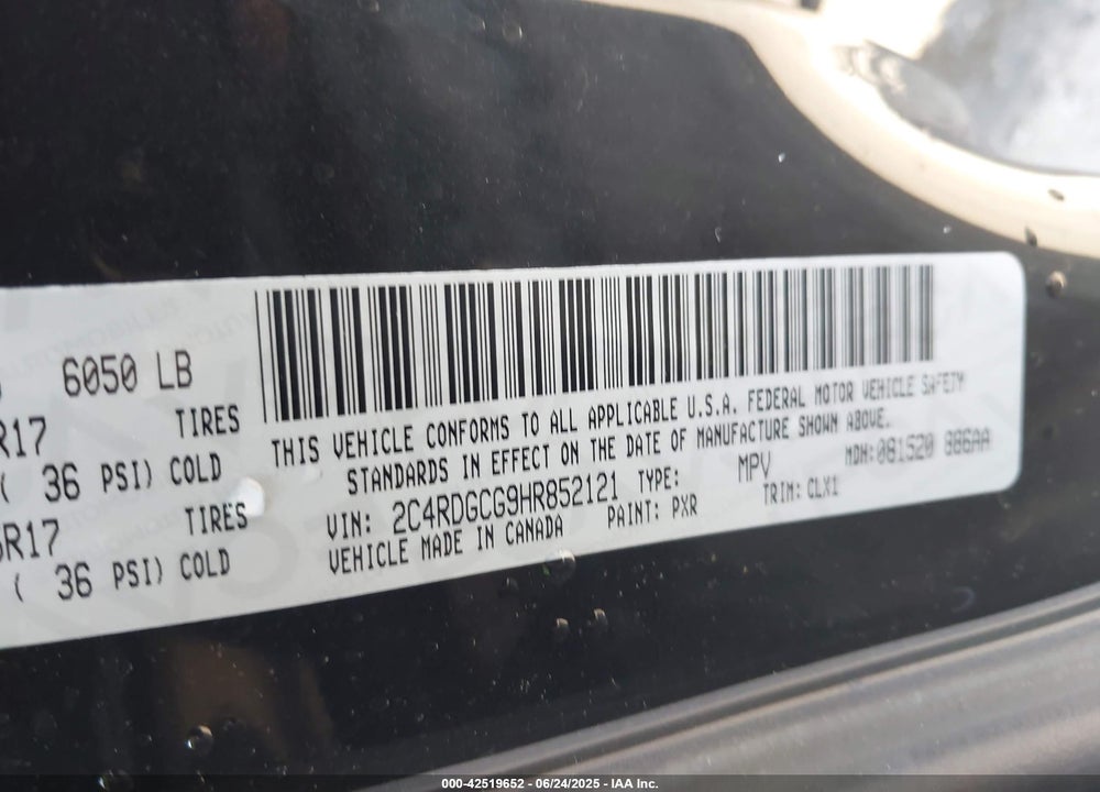 2017 DODGE GRAND CARAVAN VIN: 2C4RDGCG9HR852121