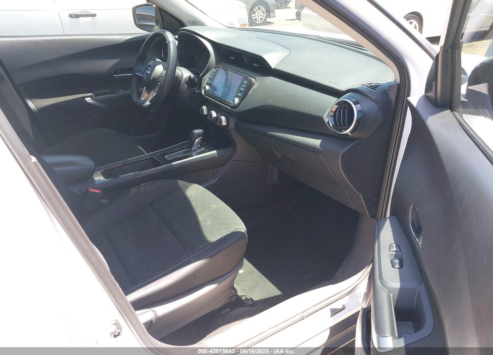 2024 NISSAN KICKS VIN: 3N1CP5CV1RL472904