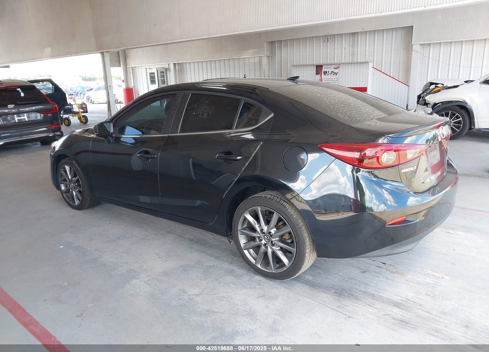 2018 MAZDA 3 VIN: 3MZBN1W30JM174177