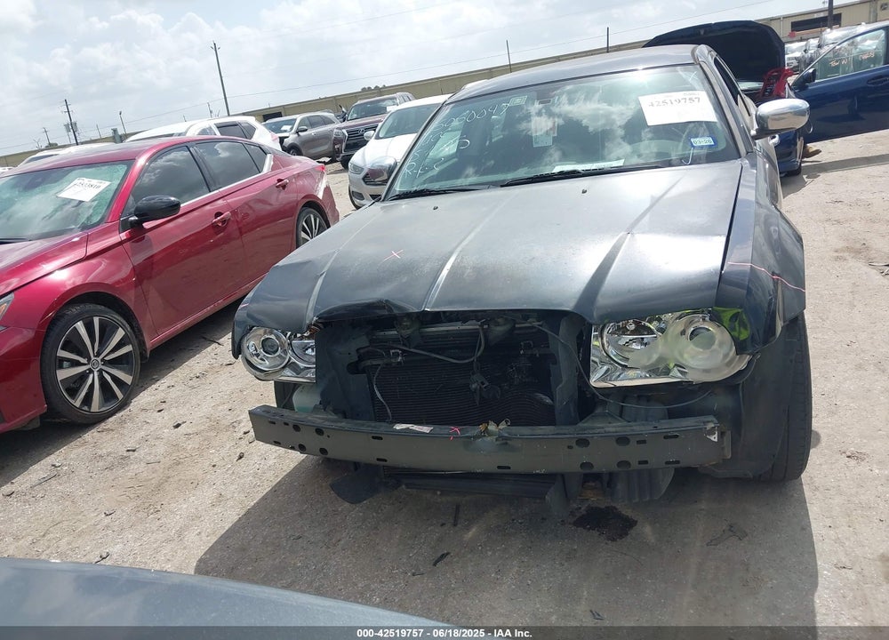 2008 CHRYSLER 300 VIN: 2C3LA63H18H288959