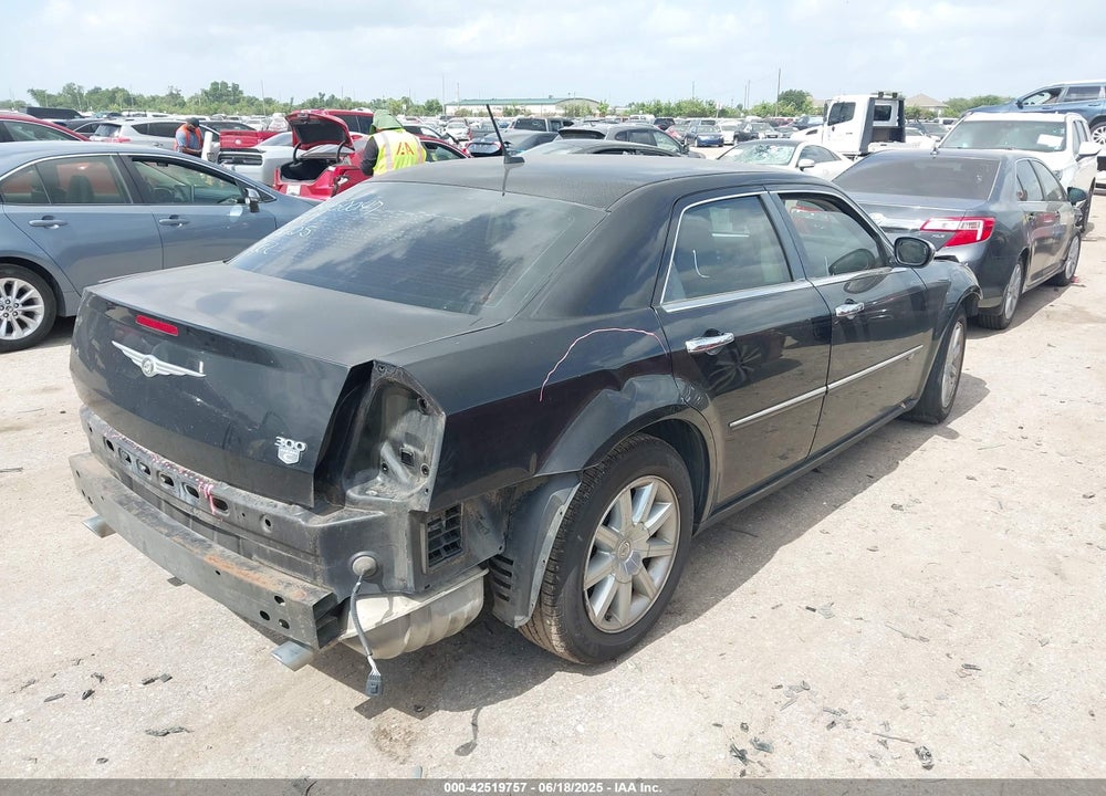 2008 CHRYSLER 300 VIN: 2C3LA63H18H288959