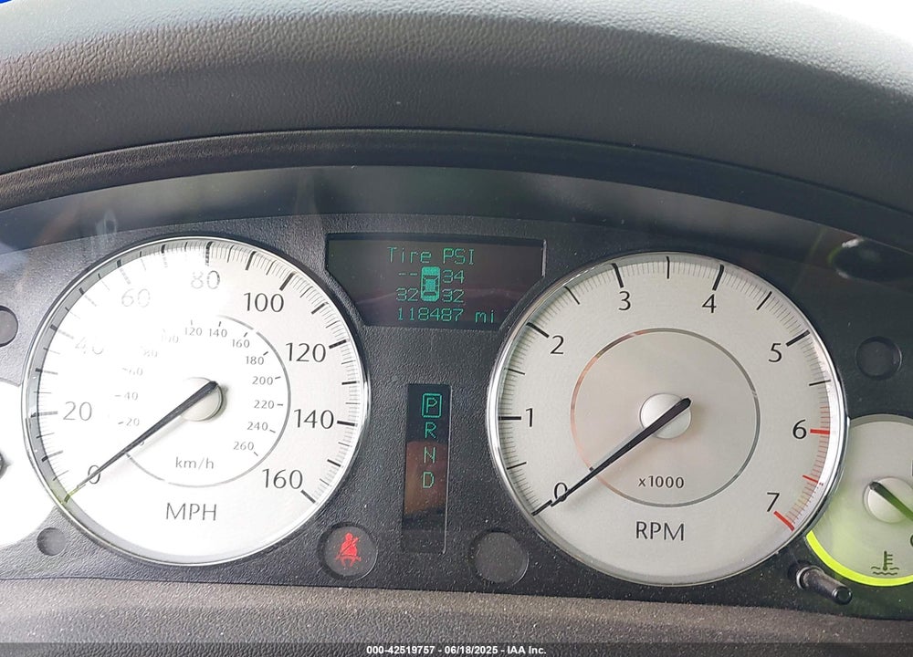 2008 CHRYSLER 300 VIN: 2C3LA63H18H288959