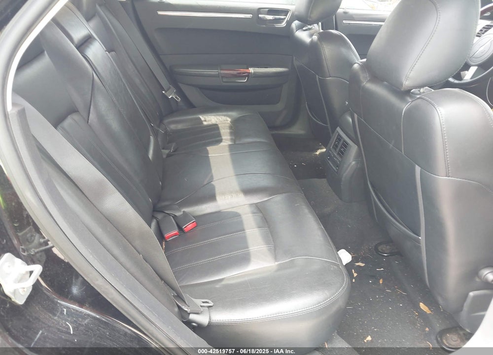 2008 CHRYSLER 300 VIN: 2C3LA63H18H288959