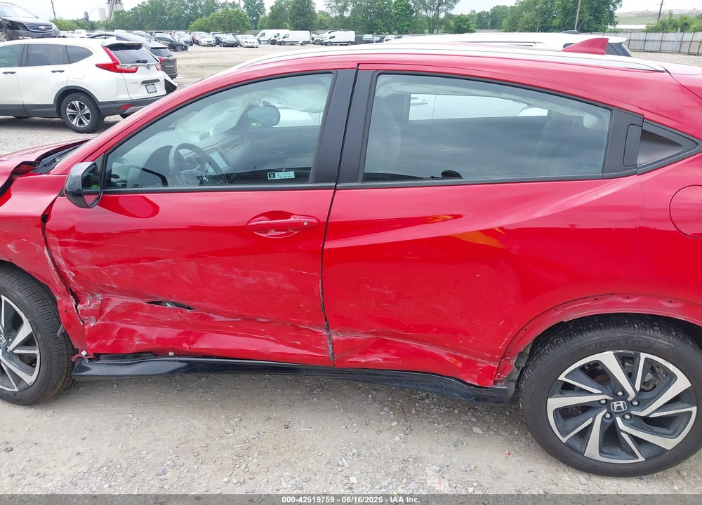 2019 HONDA HR-V VIN: 3CZRU6H16KG726157