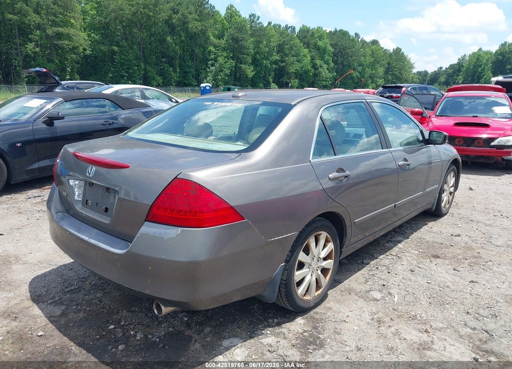 2006 HONDA ACCORD 3.0 EX VIN: 1HGCM66586A075881