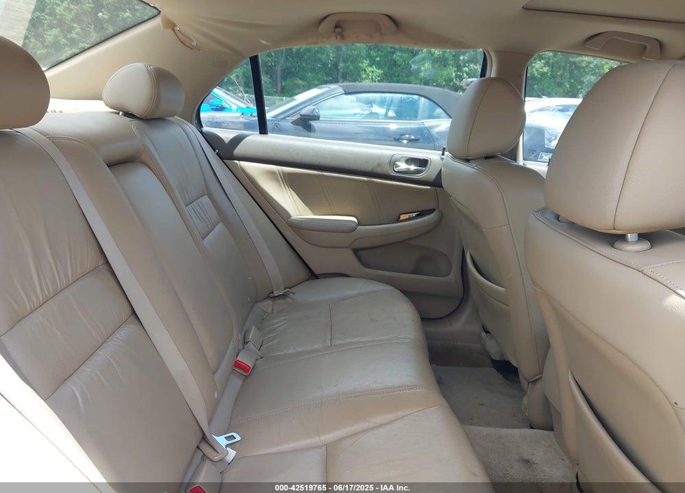 2006 HONDA ACCORD 3.0 EX VIN: 1HGCM66586A075881